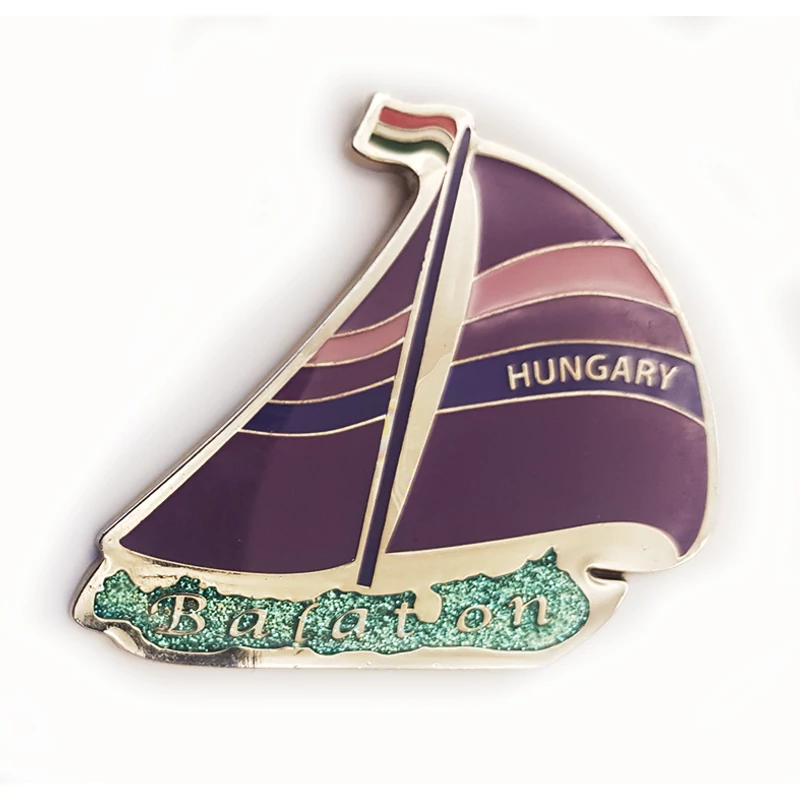 Fém mágnes kártyán ( Hajó lila )
