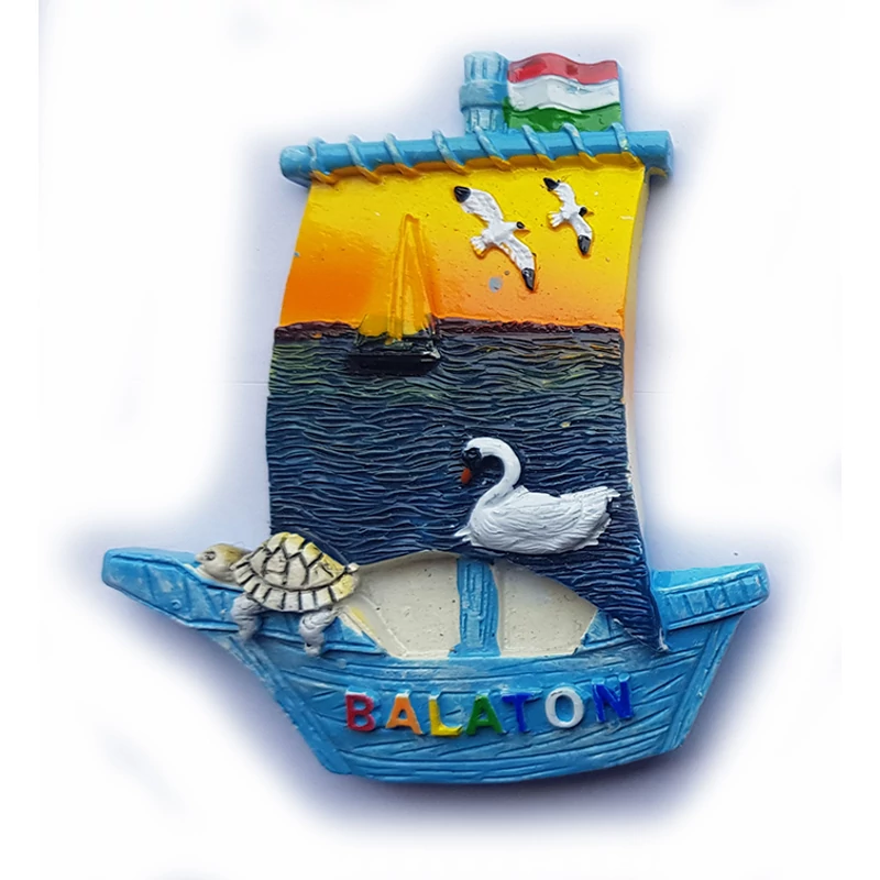 Hűtőmágnes nagy poliszton ( Vitorlás, teknős, magyar zászló, vitorlán hattyú, sirály, vitorlás, Balaton felirat ) )