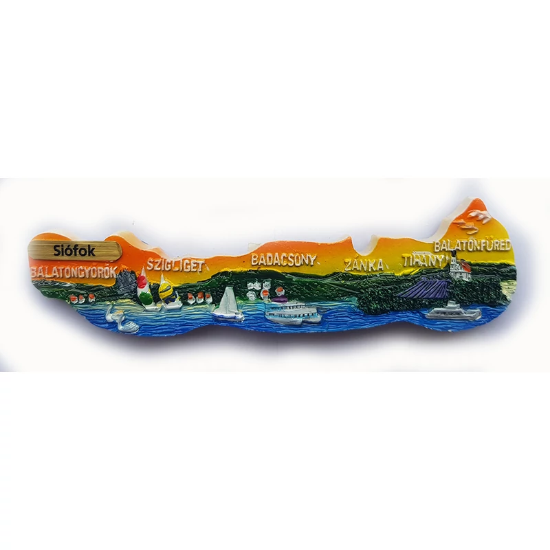 Hűtőmágnes nagy poliszton ( Balaton sziluett, benne hajók, komp, hattyúk, naplemente )