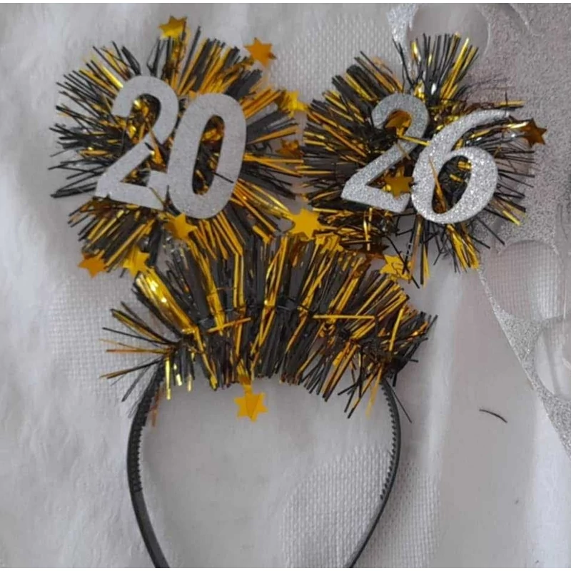 Boás évszámos fejdísz 2026