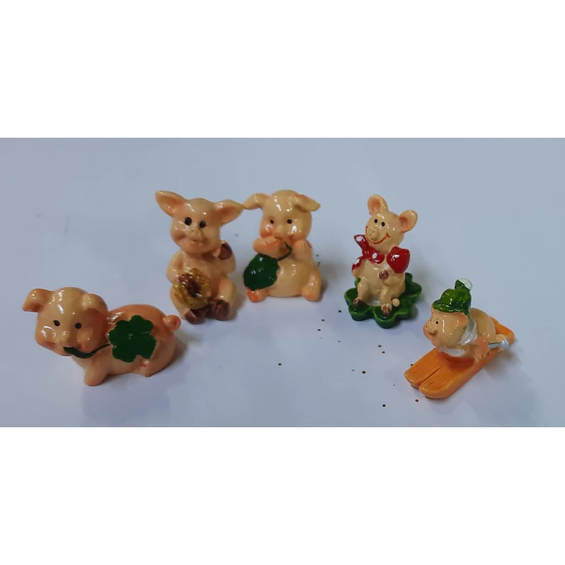 Figurás kismalac ( kb. 3 x 2 x 3 cm ) többféle